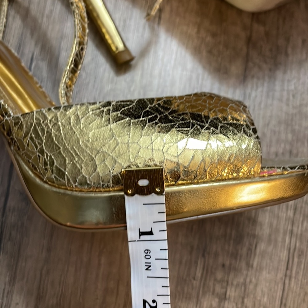 Bakers Gold Dress Shoes Gem